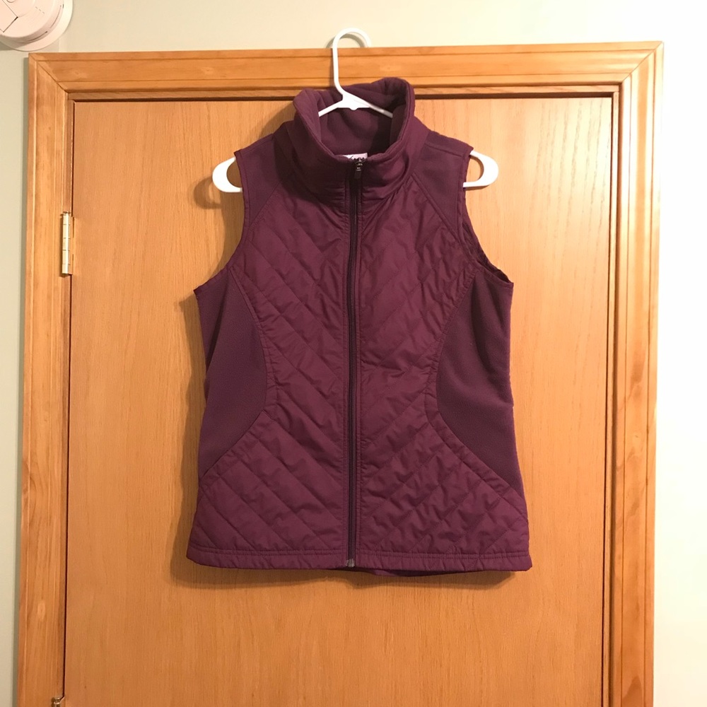 Columbia Maroon/Wine Quilted Vest
